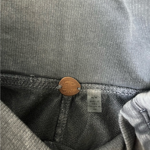 New-Free People Gray Ankle Pants - Picture 2 of 2